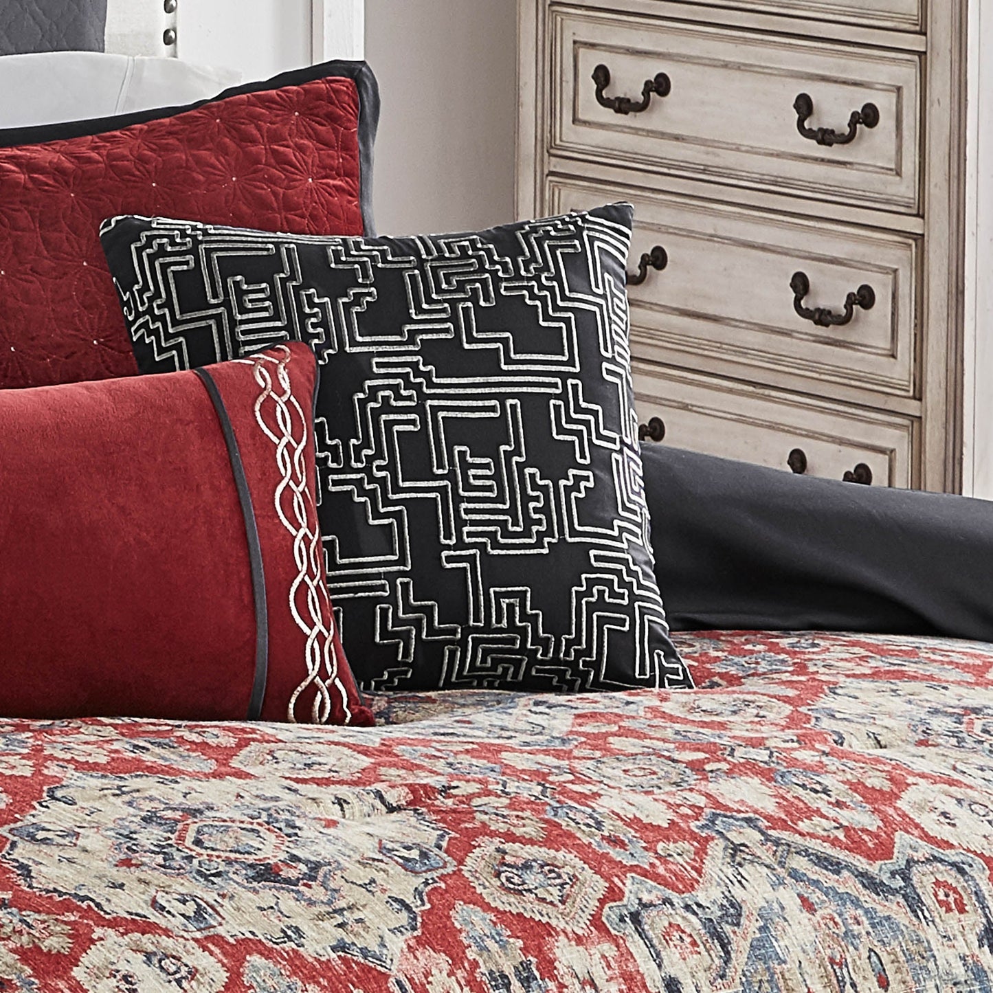 Sadler 10 Pc King Comforter Set