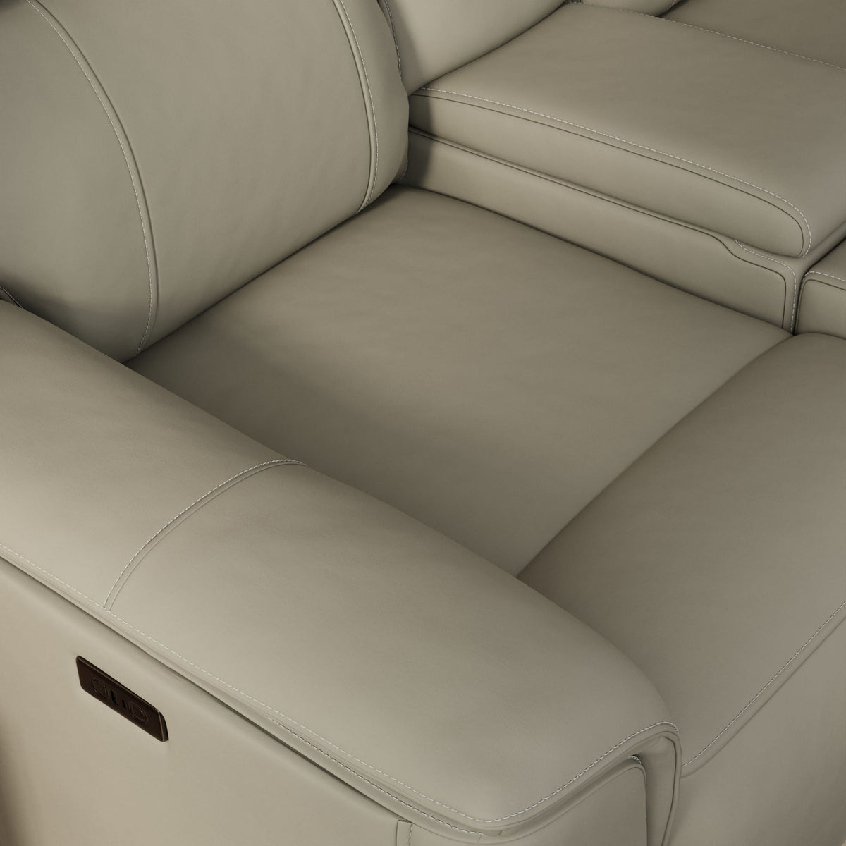 Oslo - Dual Power Reclining Loveseat With Console - view 4
