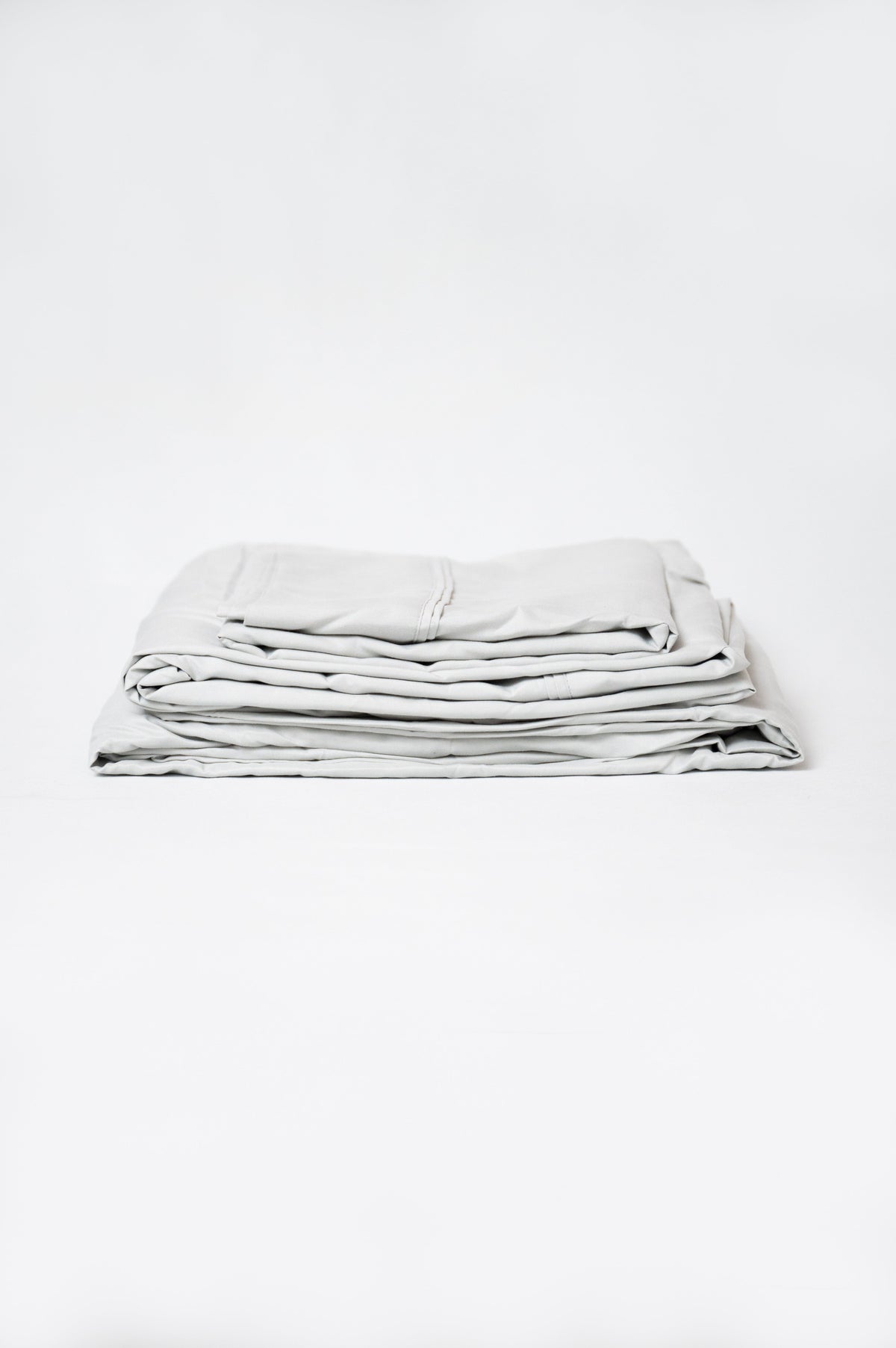 Omne Sleep 4-Piece Pewter Microplush and Bamboo Flex Head King Hypoallergenic Sheet Set