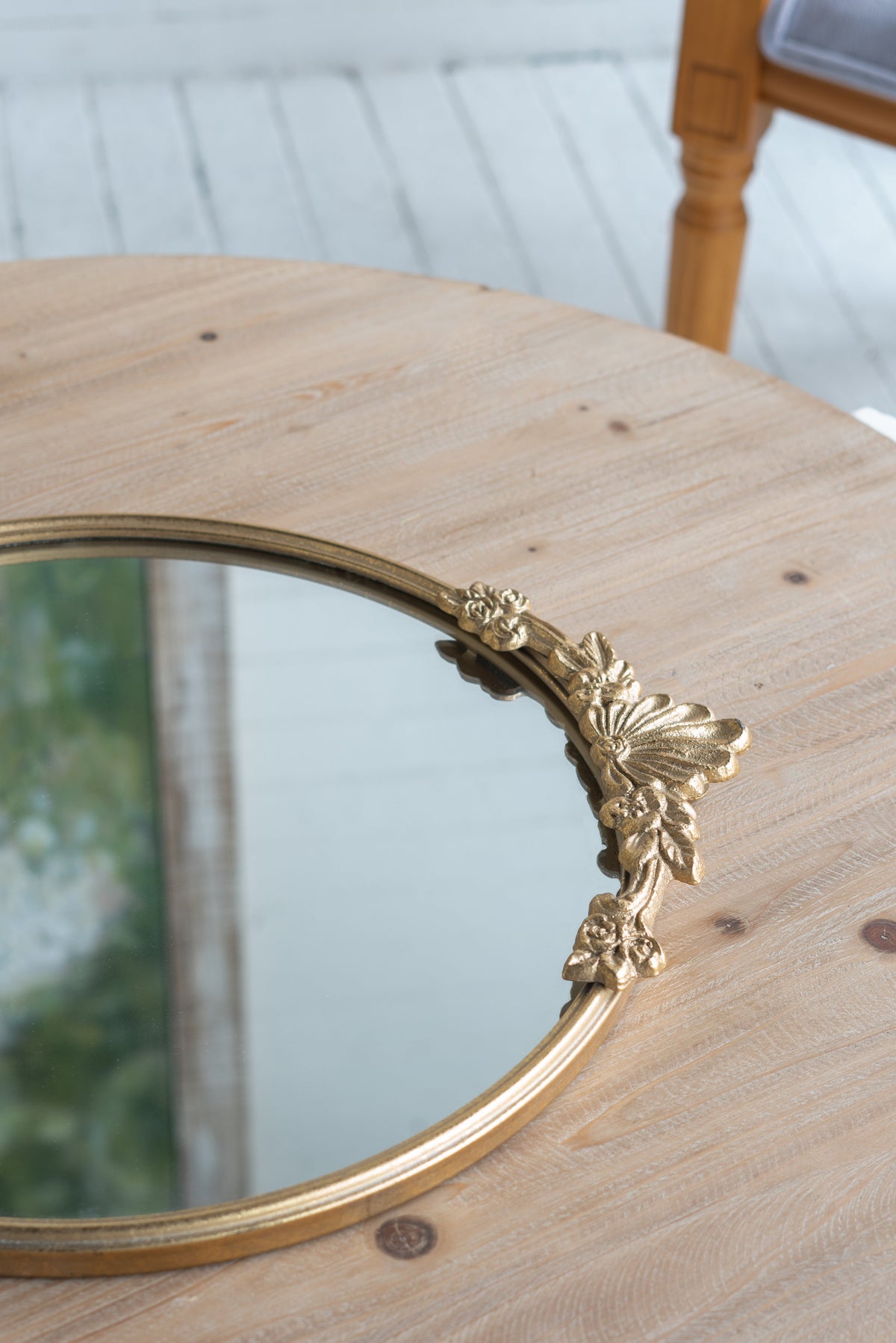 19x16 Round Mirror Tray with Gold Frame