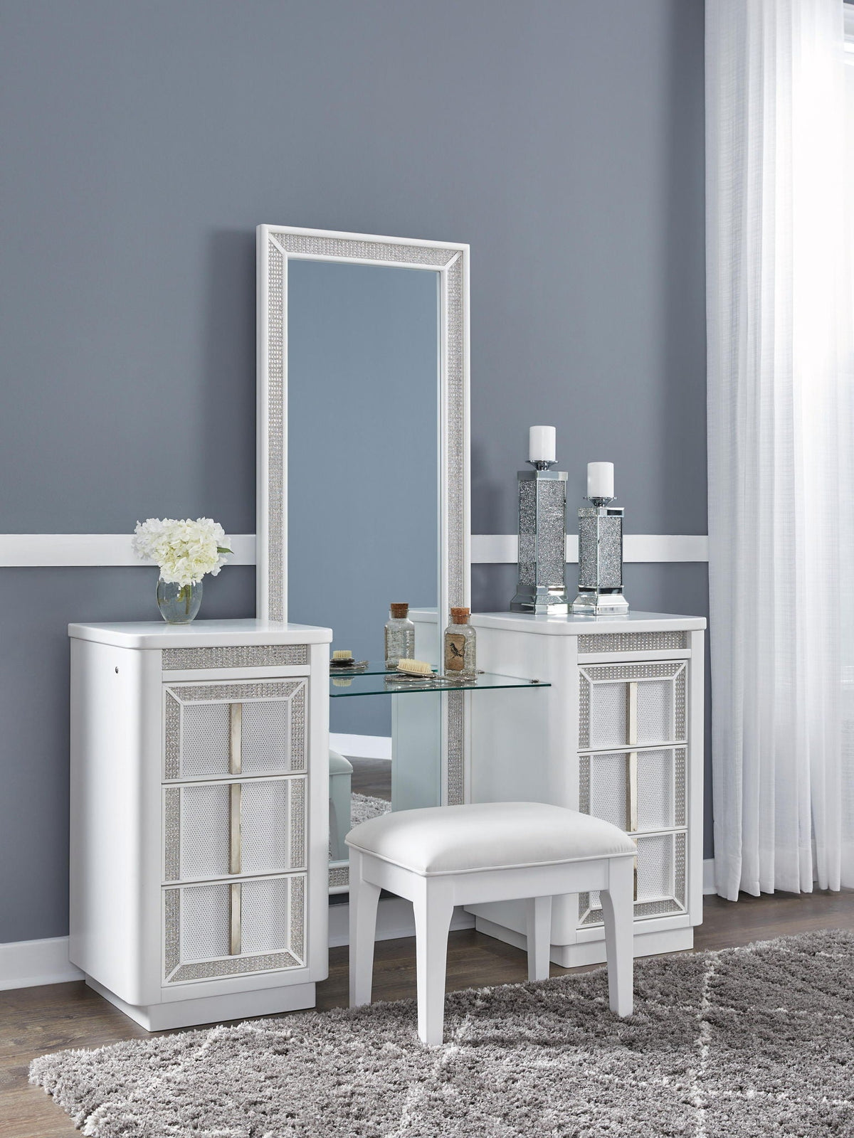 Chalanna - Vanity With Mirror - White - view 3