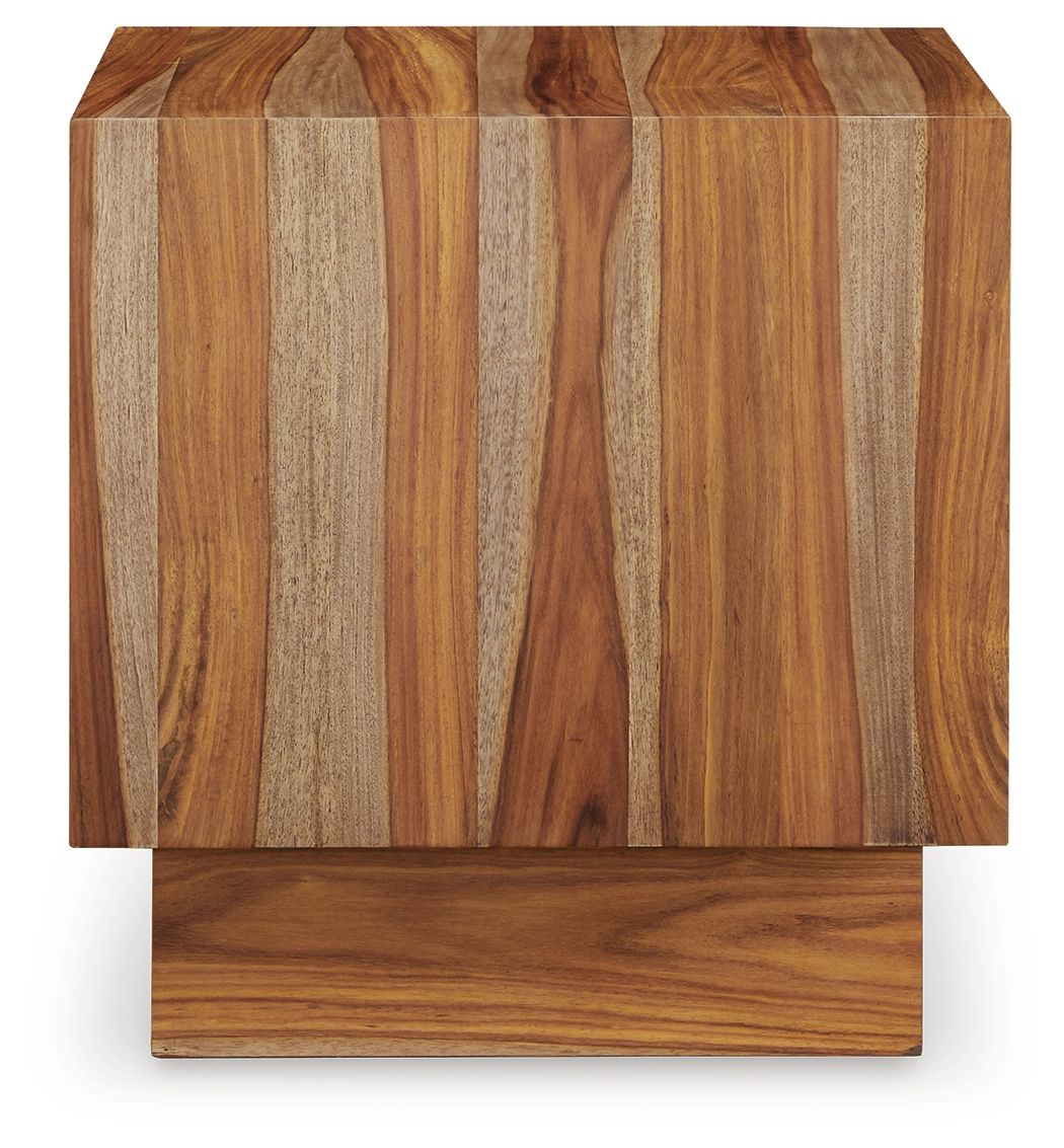 Dressonni - Square End Table - Brown - view 6