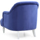 Charming One-Seater