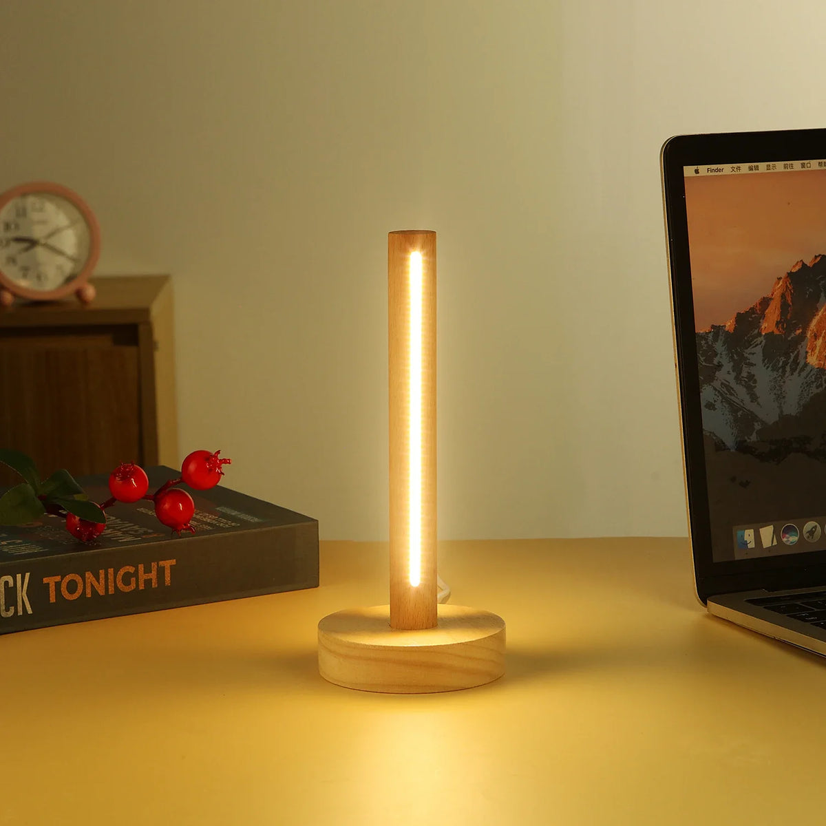 Natural Wood LED Table Lamp USB Powered Desk Lamp Retro Night Light Minimalist Bedside Lamp for Bedroom Ambient Lighting