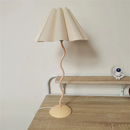 Table Lamp ins Retro Pleated Umbrella Nordic Medieval Korean Master Bedroom Bedside Lamp Swing Iron Art Drop Shipping