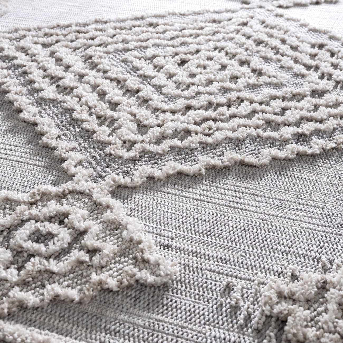 Ampusungan Area Rug