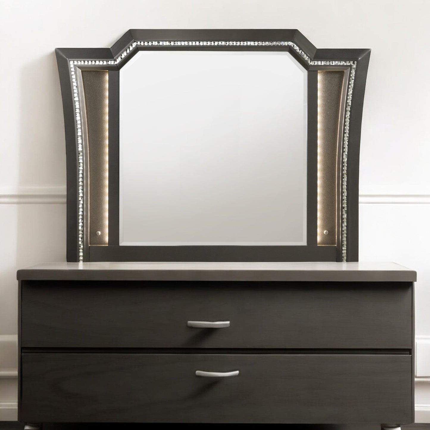Kaitlyn Metallic Vanity & Dresser Mirror