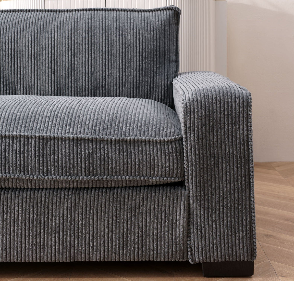 Luxe - Sofa With Sleek Design, Spacious And Comfortable 3 Seater Couch - view 17