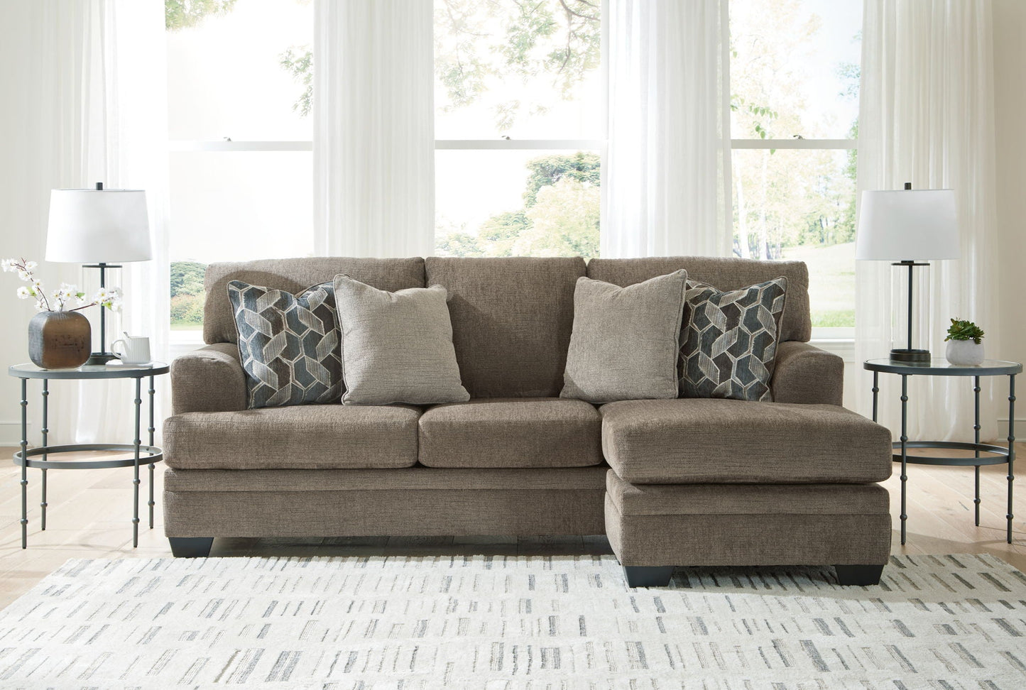 Stonemeade - Sofa Chaise