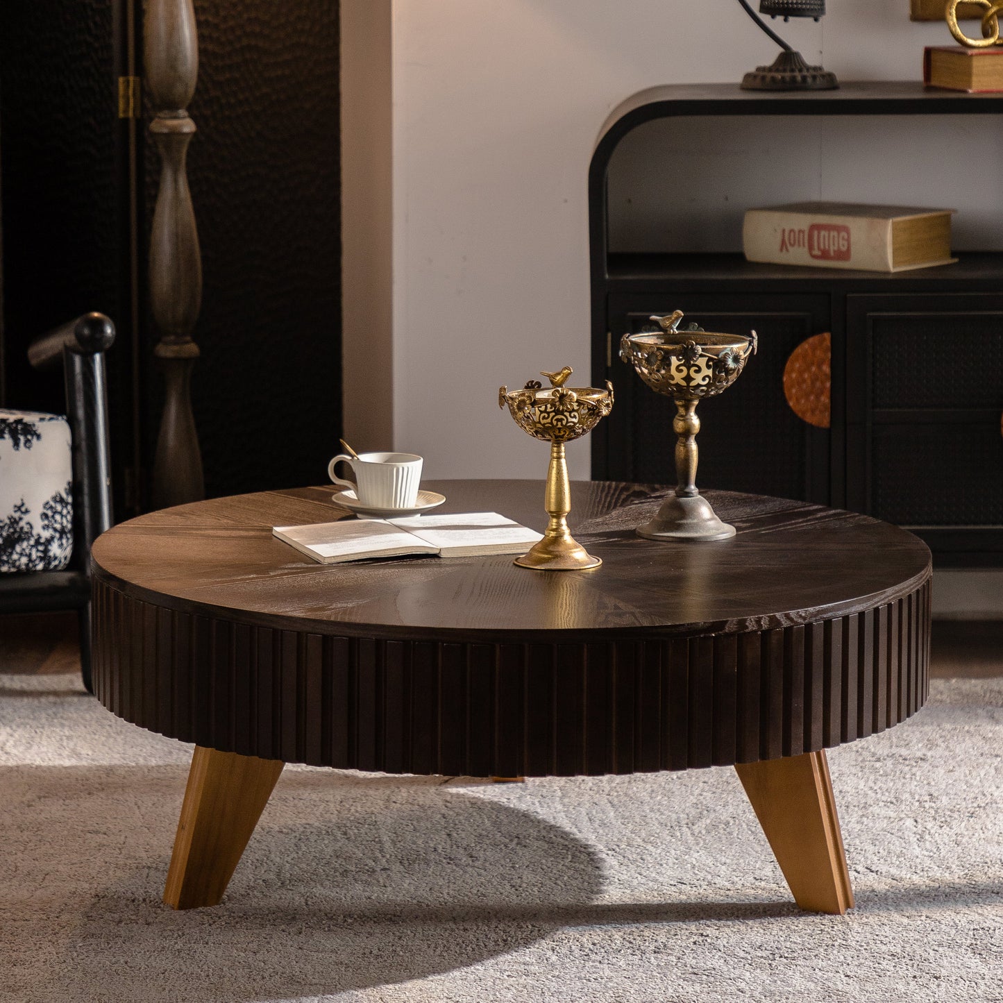 39.37" Retro Round Coffee Table with Storage Space