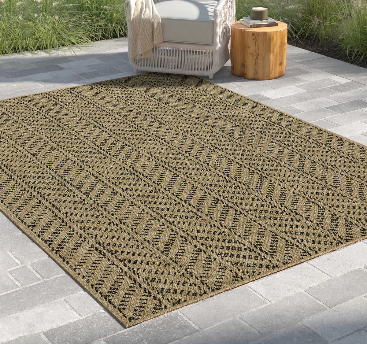 Earth GC_NTL1012 Jute/Black Indoor/Outdoor Area Rug