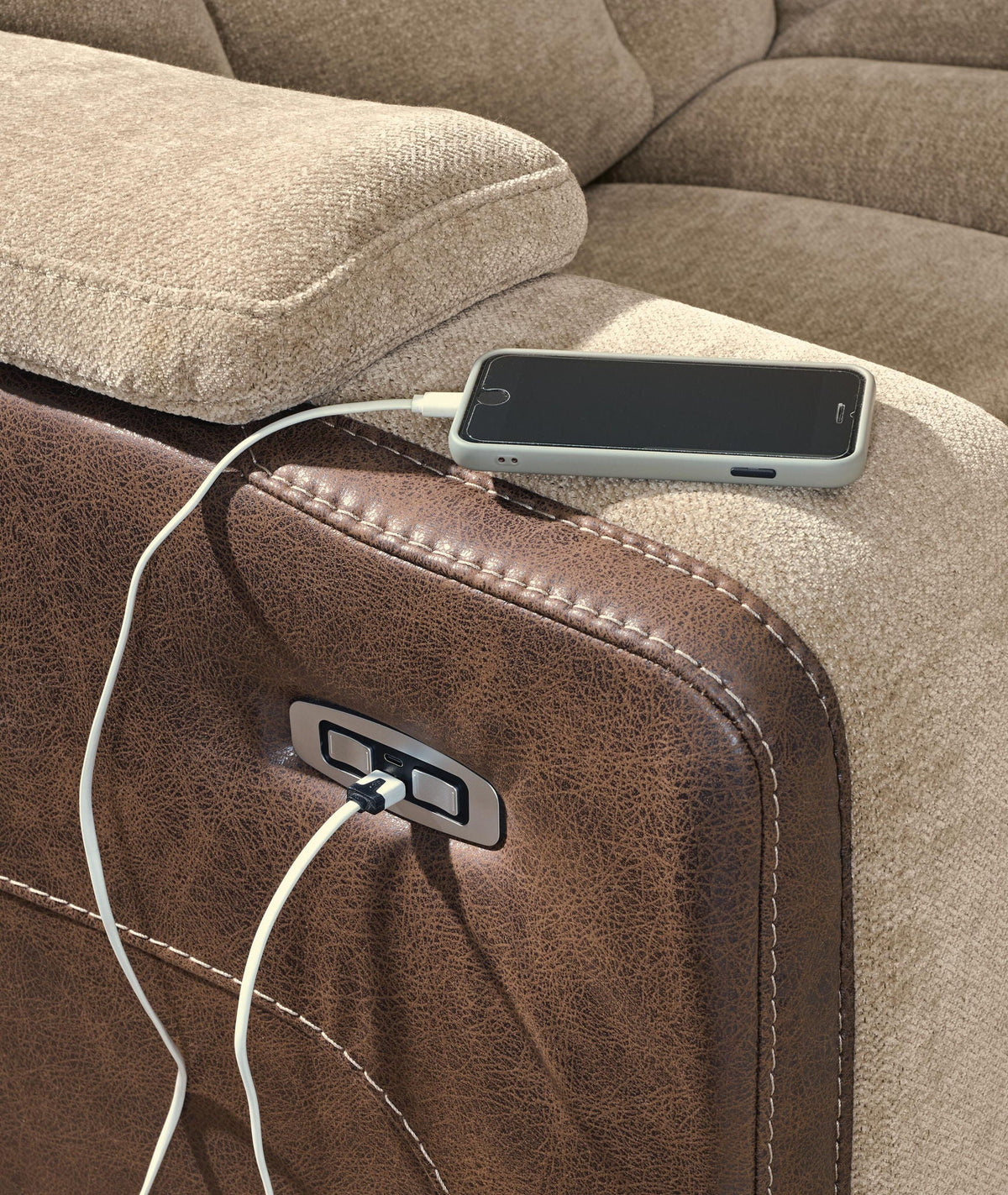 Mixed Motion - Power Reclining Loveseat With Console / Adjustable Headrest - view 11
