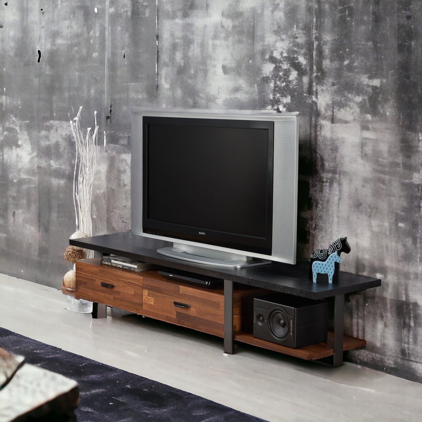 Elling TV Stand