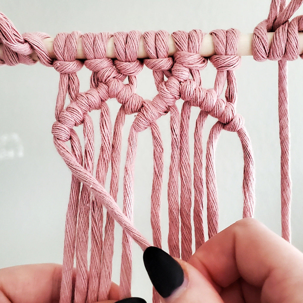 Macrame wall hanging pdf pattern "valentine"