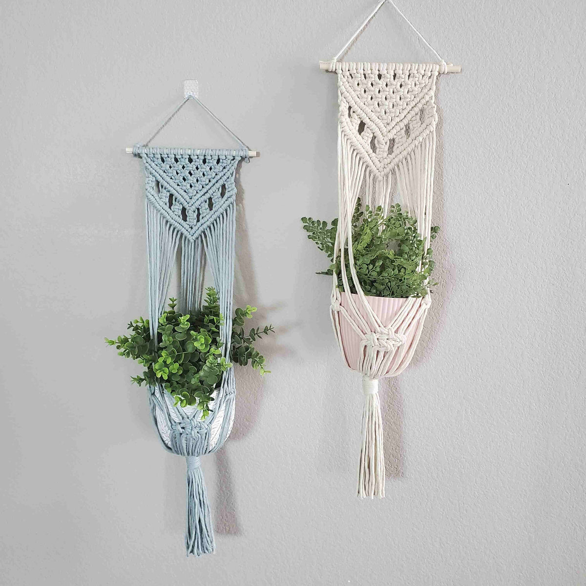 Macrame plant hanger DIY craft kit.